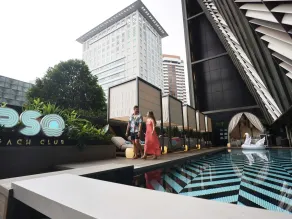 Pullman Singapore Orchard - Pool