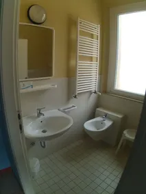Jammin' Hostel & Bar Rimini - Bathroom