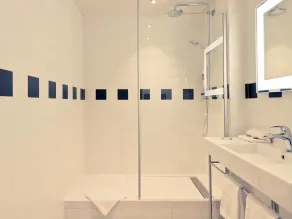 Mercure Nice Marché Aux Fleurs - Salle de bain