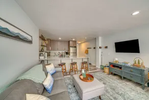 Downtown Winter Park with Pool, Views, Skiing - Interiör