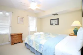 Turn of River Condo - Chambre