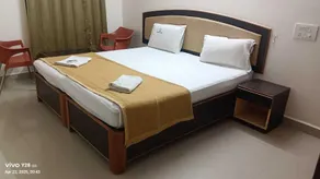 Hotel swagath grand - Room