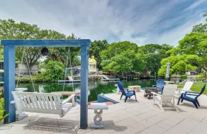Waterfront Weeki Wachee Home w/ Fire Pit! - Interior