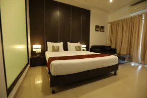 The New Marrion - Room