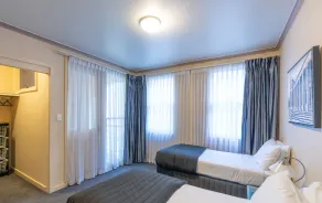 Clocktower Apartment Hotel - Værelse