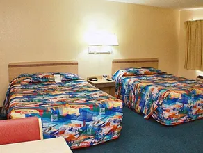 Motel 6-Seymour, IN - North - Room