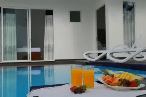 Sethum Villa Plus - Piscina