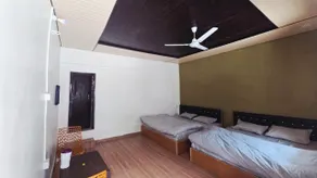 Hotel Rajendra - Quarto