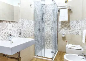 Belsito Hotel - Badrum
