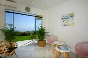 Hermes Beach Front - Lobby