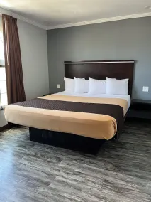  Laguna Inn & Suites - Chambre