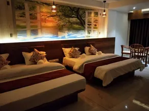 Hotel The Grand Piano - Best Business Hotel in Patan - Habitación