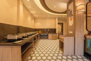 Medalio Boutique Nagpur Automotive Square - Restaurant