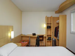ibis Longwy Mexy - Quarto