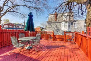 2 Mi to Dtwn: Harrisburg Escape w/ Furnished Deck! - Interiør
