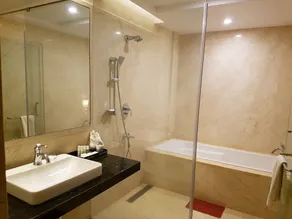 UVA Meridian Bay Resort & Spa - Bathroom