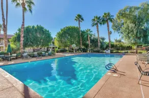 Pima Inn Suites at Talking Stick - Utomhuspool