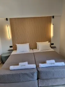 Eloque Simple living space - Room