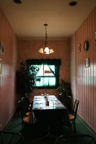 Manitou Motor Inn - Restaurant