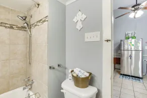 Walk to Magazine St: NOLA House in Irish Channel! - Intérieur