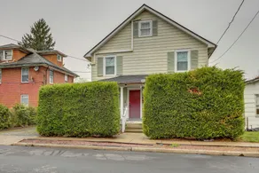 Walk to Campus & Palmer Square: Dtwn Townhome - Interiør