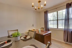 Pet-friendly Slocomb Vacation Rental w/ Sunroom! - Innvendig