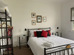 Giants Table and Cottages - Room