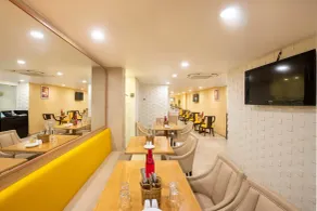 BloomSuites l Ahmedabad - Restaurant