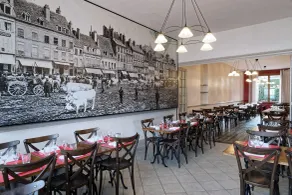 Appartements Pied à Terre, haut standing avec cuisine équipée et terrasse / Groupe HRM  - Restaurant