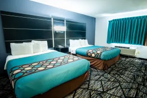Coratel Inn & Suites by Jasper New Richmond - Zimmer