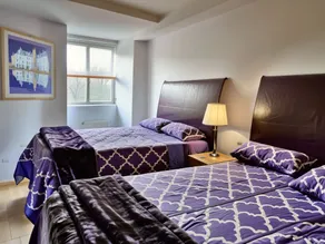 Modern Westwood Executive Suite - Rom