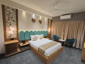 Hotel Stellar Suites Dombivli - Couple Friendly - Comfort and Premium Stay - Room