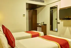 Akshaya Aura - Rom