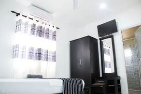 Funwhales Rest House - Room