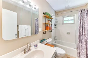 Gray Vacation Rental w/ Deck + Pond Access! - Interior