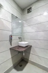 HOTEL RIYA RAJ - Casa de banho