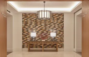 The Waterfront Beach Resort, A Hilton Hotel - Hall