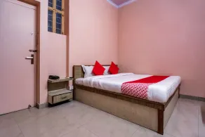 OYO 17250 Hotel Ganesham - Camera