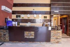 馬拉茲 Al Muhaidb Residence 經濟型飯店 - 接待櫃台