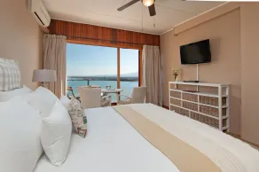 18 On Kloof Guest House - Room