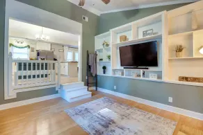 Southern Escape in Guyton: Private Yard & Hot Tub! - Interni