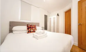 My Serviced Space - Battersea 1A - Zimmer