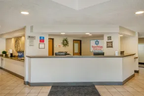 SureStay Plus by Best Western Elizabethtown Lancaster - Réception