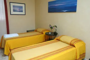 Mare Nostrum Petit Hôtel - Room