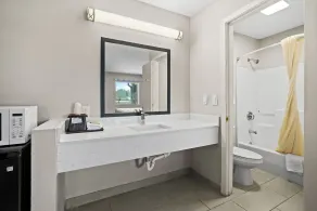 Cypress Inn - Room