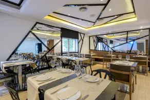 NeoMagna Madrid - Restaurant