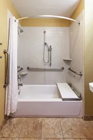 Candlewood Suites Pearland by IHG - Bathroom
