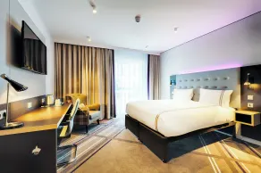 Premier Inn Darmstadt City Centre - Habitación