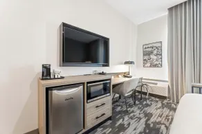 Sandman Signature Dallas Las Colinas Hotel & Suites - Room