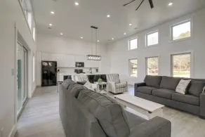 Bright Cotter Vacation Rental w/ White River Views - Innenbereich